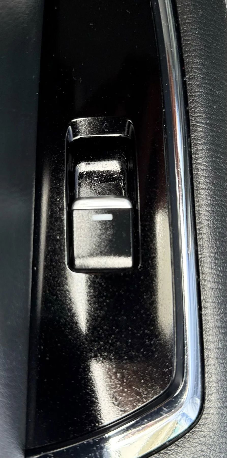 Used 2018 MAZDA CX-9 Touring image 29