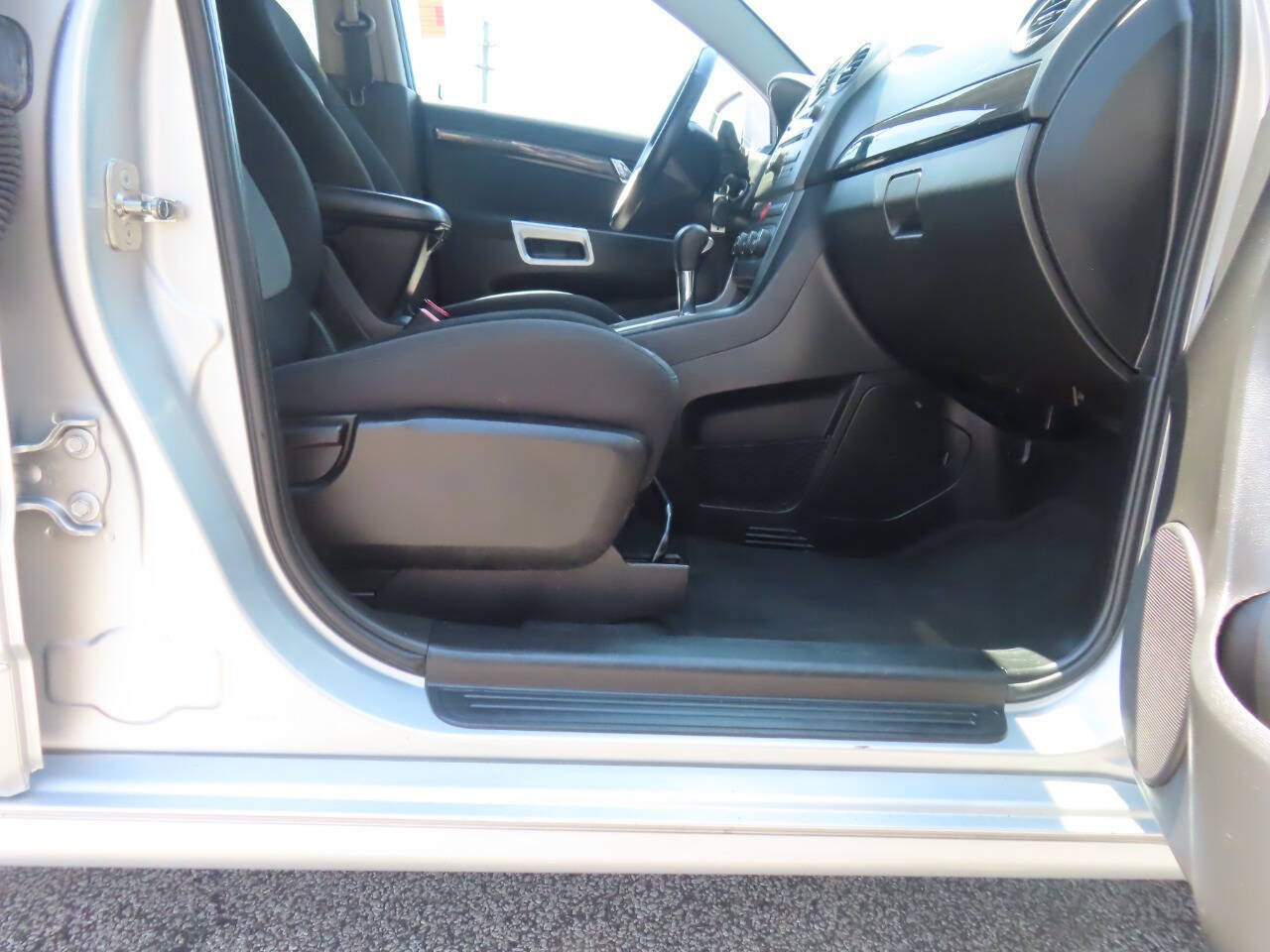 Used 2014 Chevrolet Captiva Sport LT FWD image 15