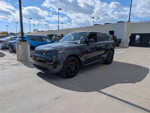 New 2025 Land Rover Range Rover Sport Dynamic SE