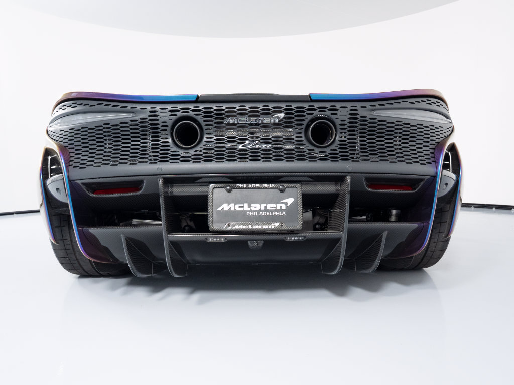 Used 2021 McLaren Elva RWD image 29