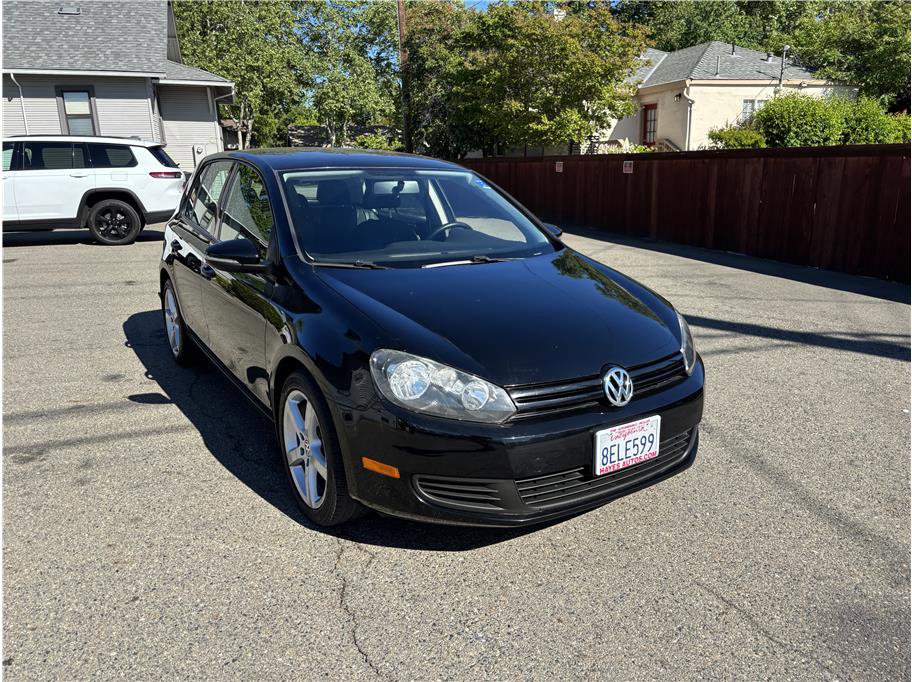Used 2013 Volkswagen Golf 4-Door image 4