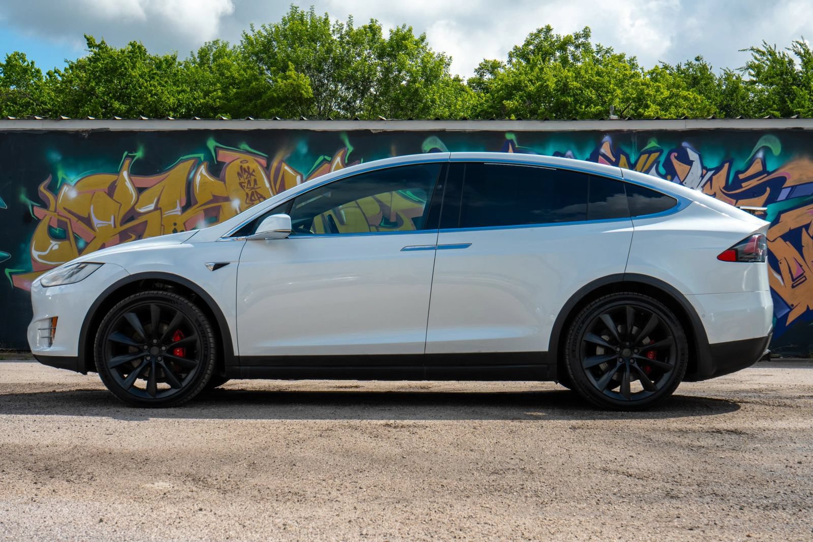 Used 2019 Tesla Model X Performance AWD/4WD image 9