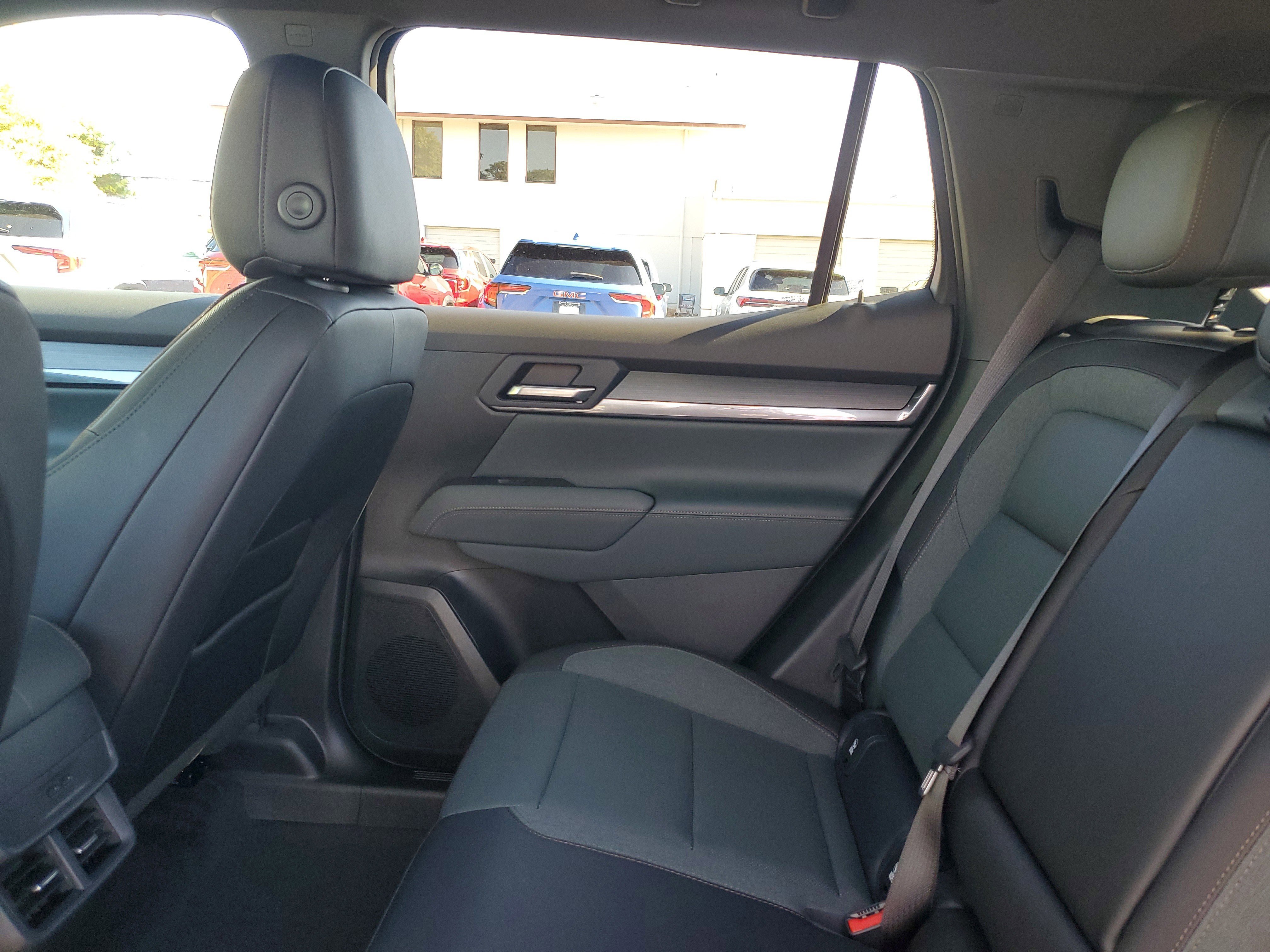 New 2026 GMC Terrain AT4 image 9