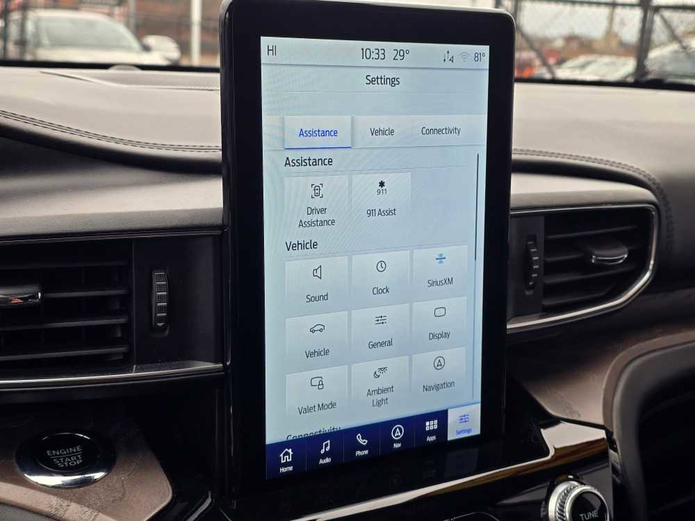 Used 2023 Ford Explorer Platinum w/ Technology Package image 23