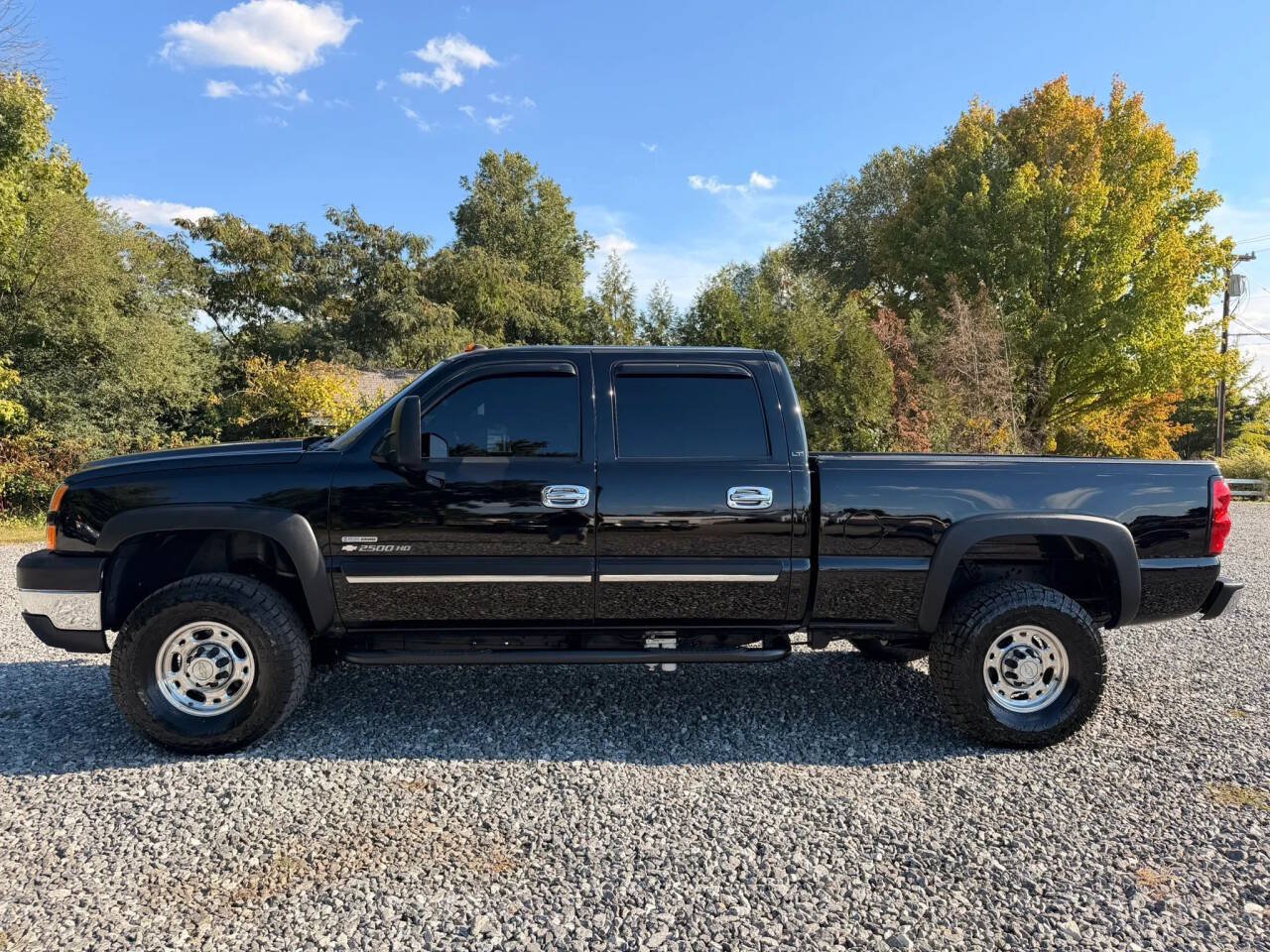 Used 2007 Chevrolet Silverado 2500 LT w/ Heavy-Duty Power Package AWD/4WD image 4