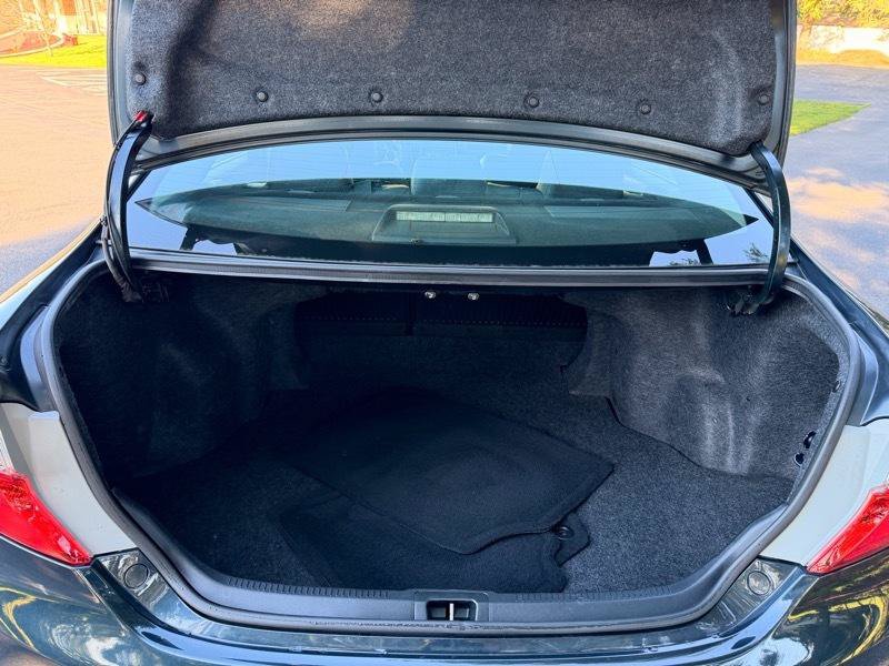 Used 2012 Toyota Camry SE FWD image 19