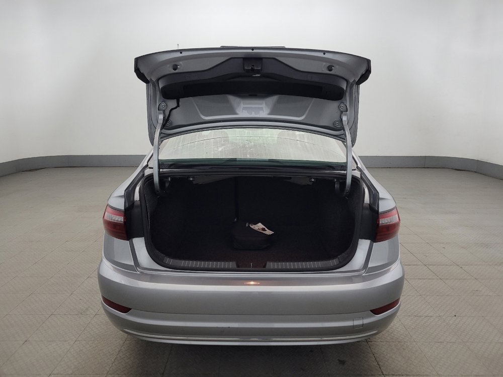 Used 2021 Volkswagen Jetta SE w/ SE Cold Weather Package FWD image 29