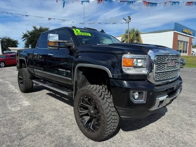 Used 2019 GMC Sierra 2500 Denali AWD/4WD image 3