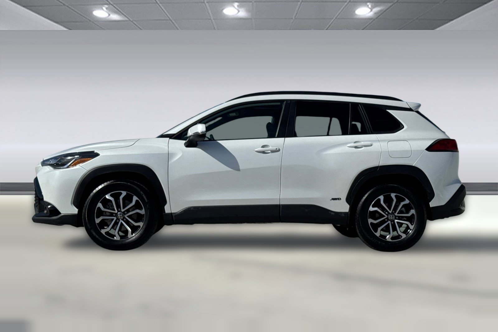 Used 2024 Toyota Corolla Cross SE w/ Moonroof Package image 6