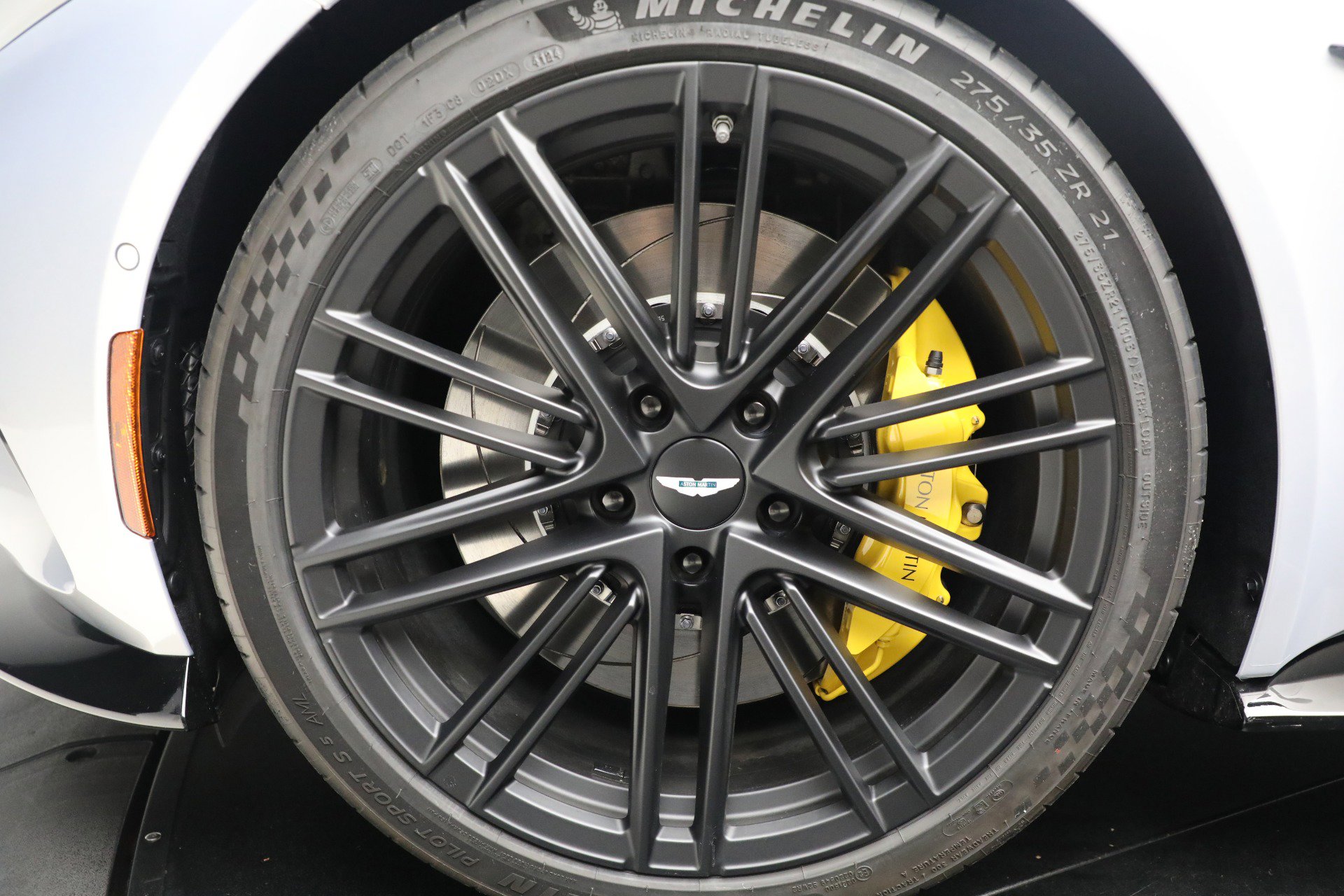 New 2026 Aston Martin V8 Vantage Coupe image 31