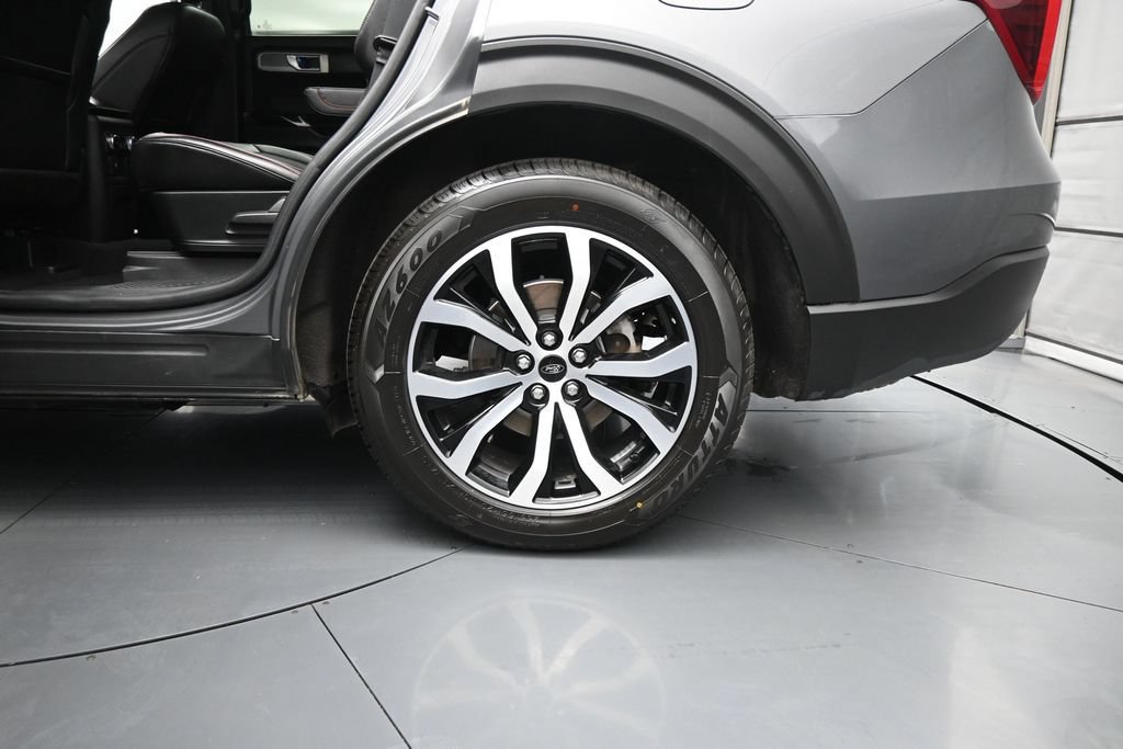 Certified 2023 Ford Explorer ST-Line w/ Class IV Trailer Tow Package RWD image 18