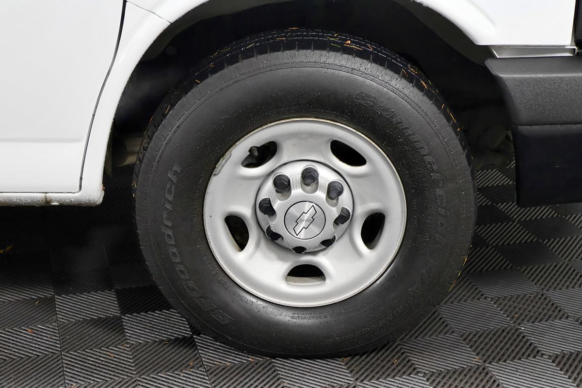 Used 2016 Chevrolet Express 3500 LS RWD image 33
