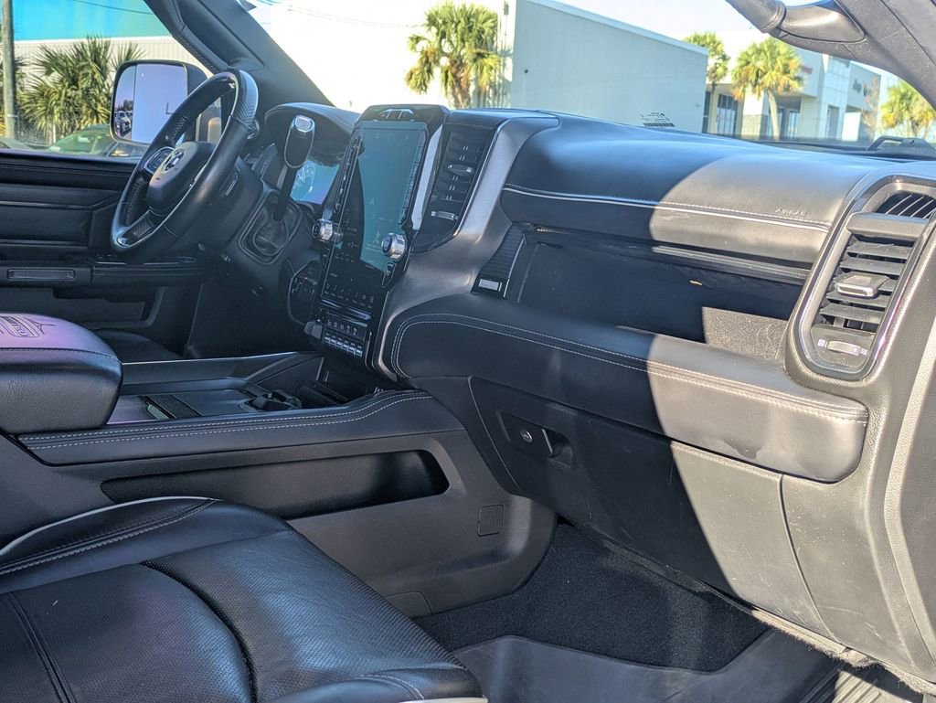 Used 2022 RAM 2500 Limited image 32