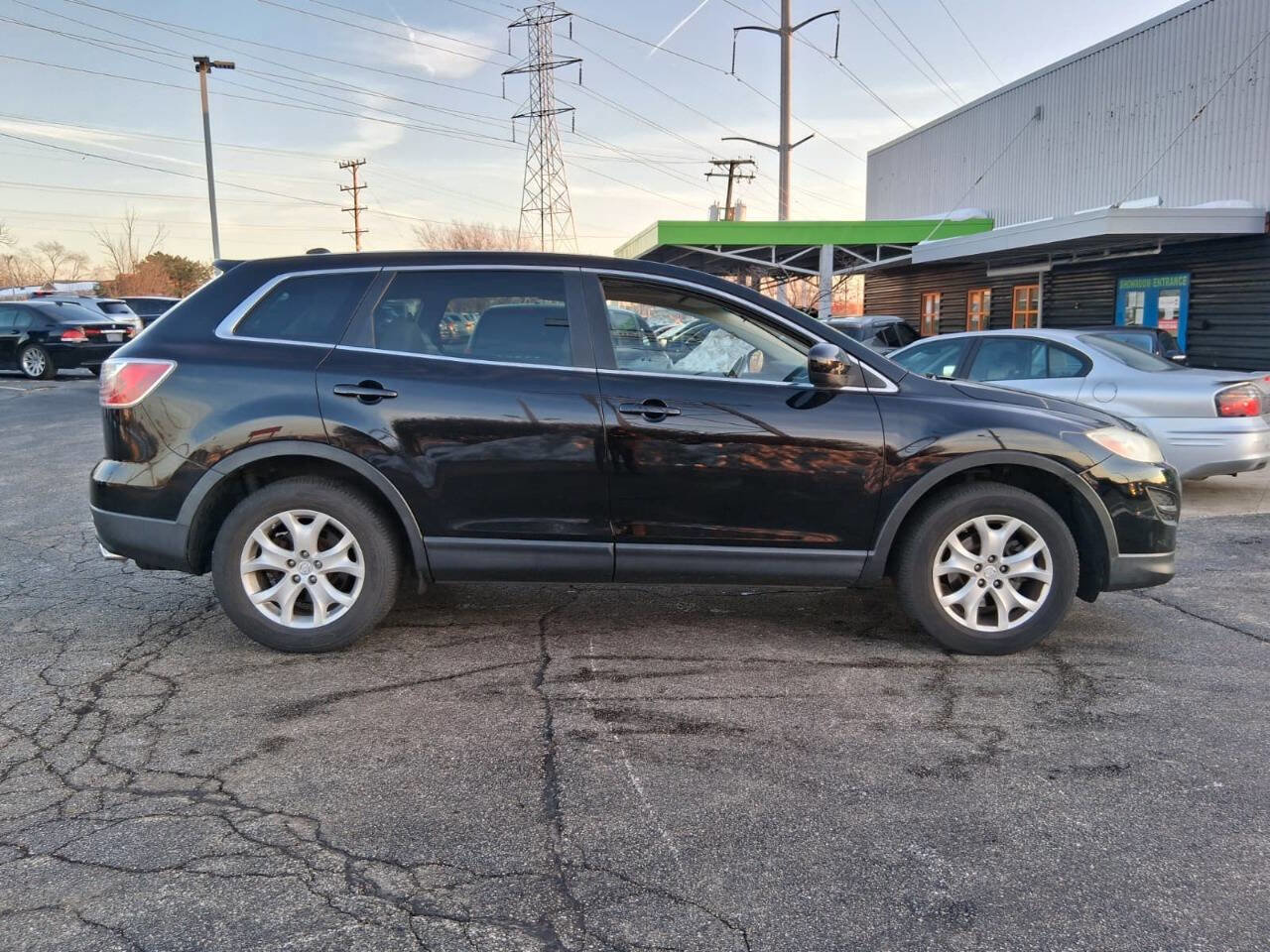 Used 2011 MAZDA CX-9 Touring w/ Moonroof & Bose Audio Pkg image 4