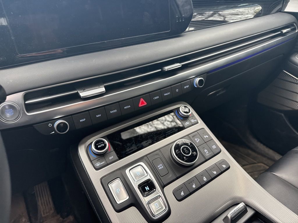 Used 2025 Hyundai Palisade Calligraphy AWD/4WD image 11