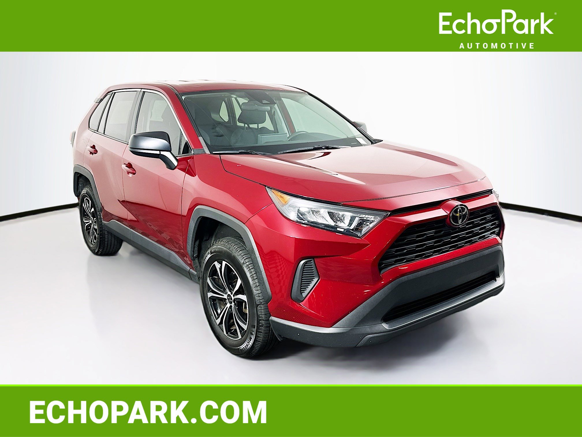 Used 2022 Toyota RAV4 LE image 1