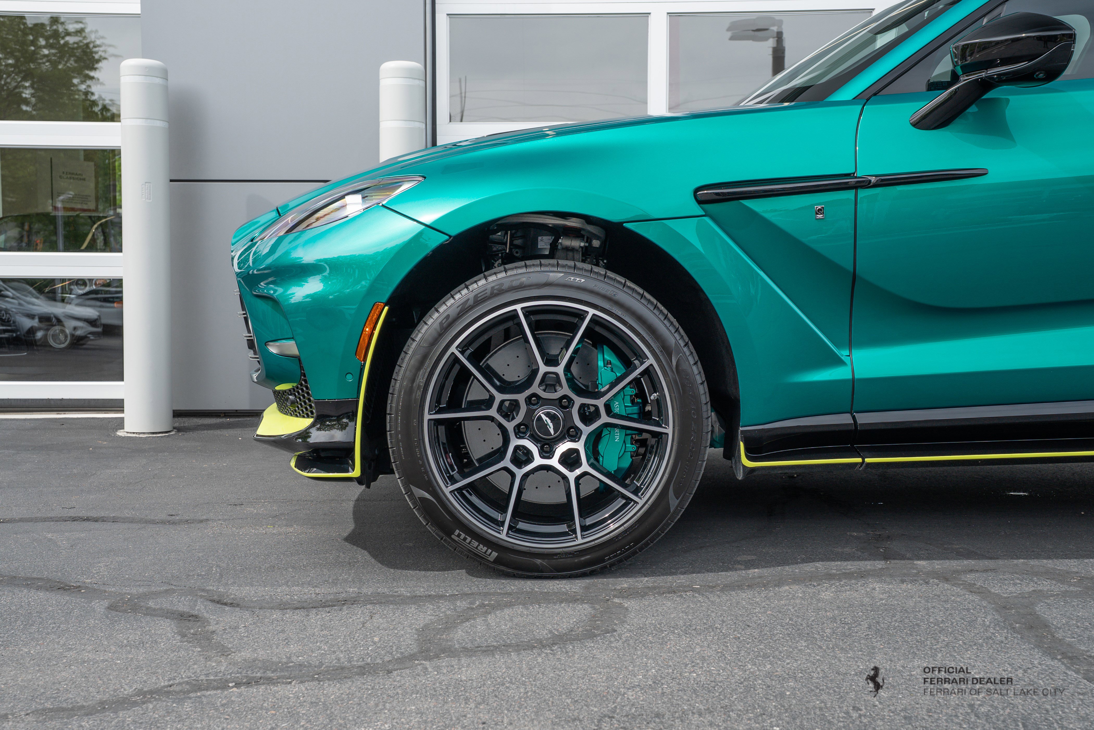 Used 2024 Aston Martin DBX 707 AWD/4WD image 2