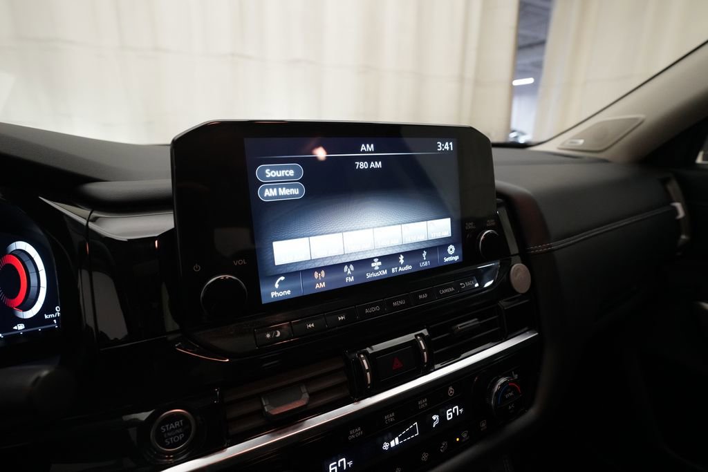 Certified 2023 Nissan Pathfinder Platinum AWD/4WD image 6