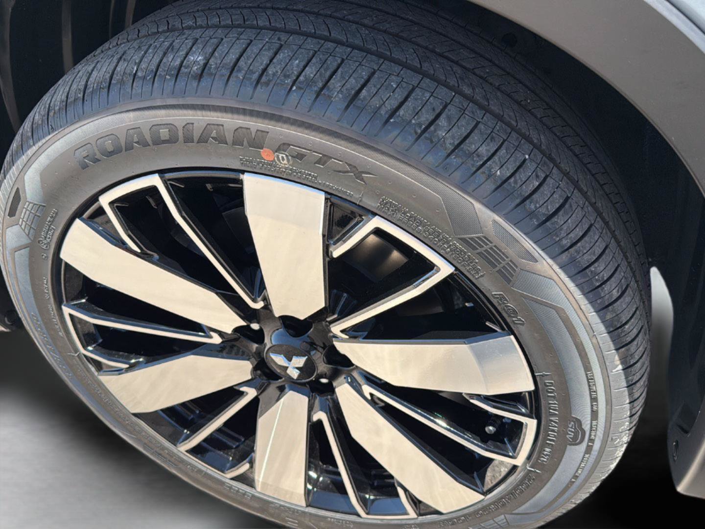 New 2026 Mitsubishi Outlander SEL AWD/4WD image 12