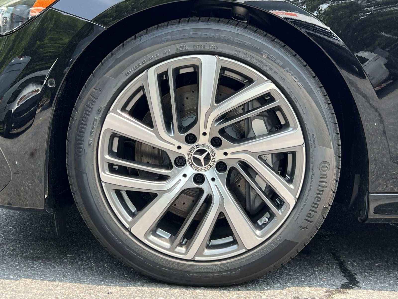 New 2026 Mercedes-Benz E 450 4MATIC Sedan image 17