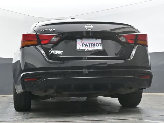 Used 2025 Nissan Altima 2.5 SV image 37
