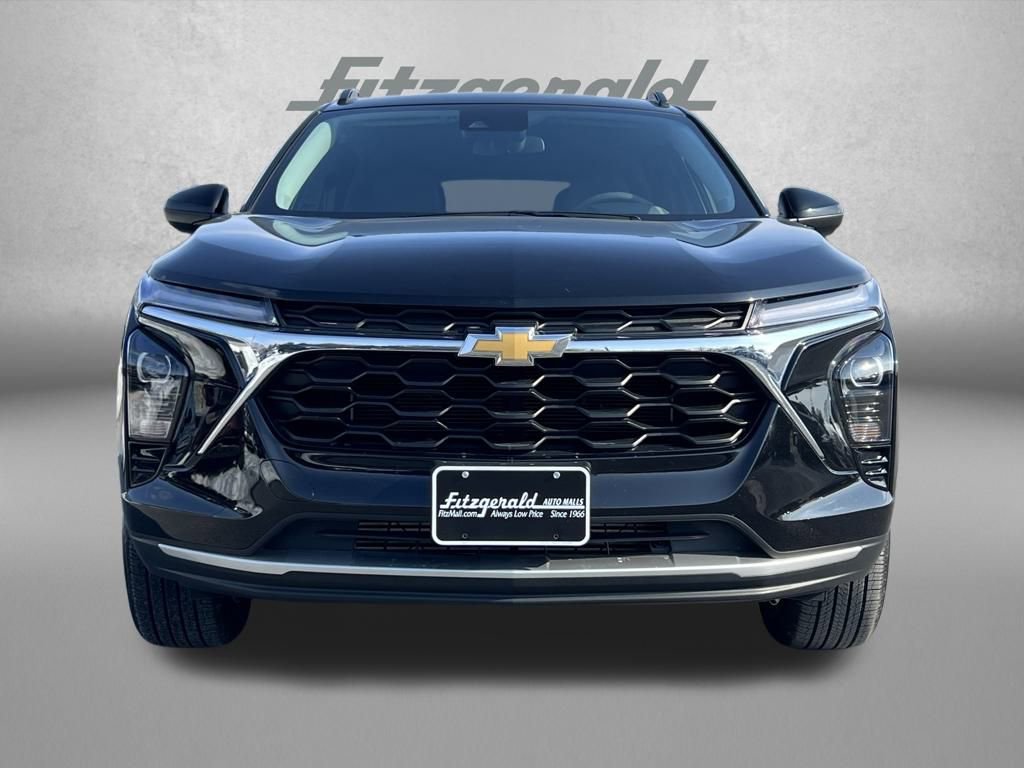 Used 2025 Chevrolet Trax LT image 5