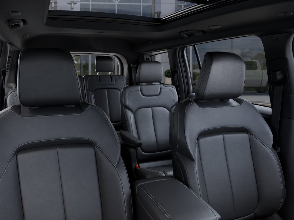 New 2026 Jeep Grand Cherokee L Limited w/ Limited Altitude Package AWD/4WD image 26