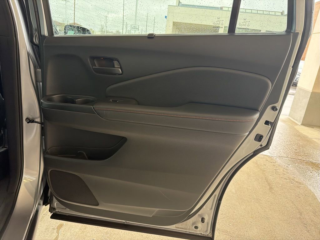 Certified 2023 Honda Passport TrailSport image 24