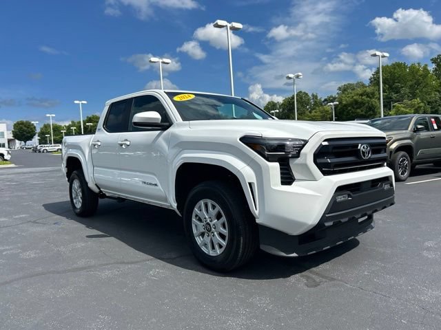Used 2024 Toyota Tacoma SR5 AWD/4WD image 4