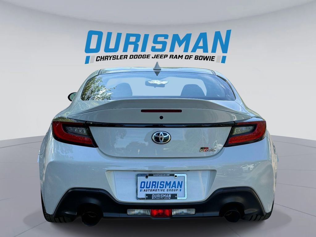 Used 2023 Toyota GR86 Premium w/ ALL Weather Mat Package (TMS) RWD image 3