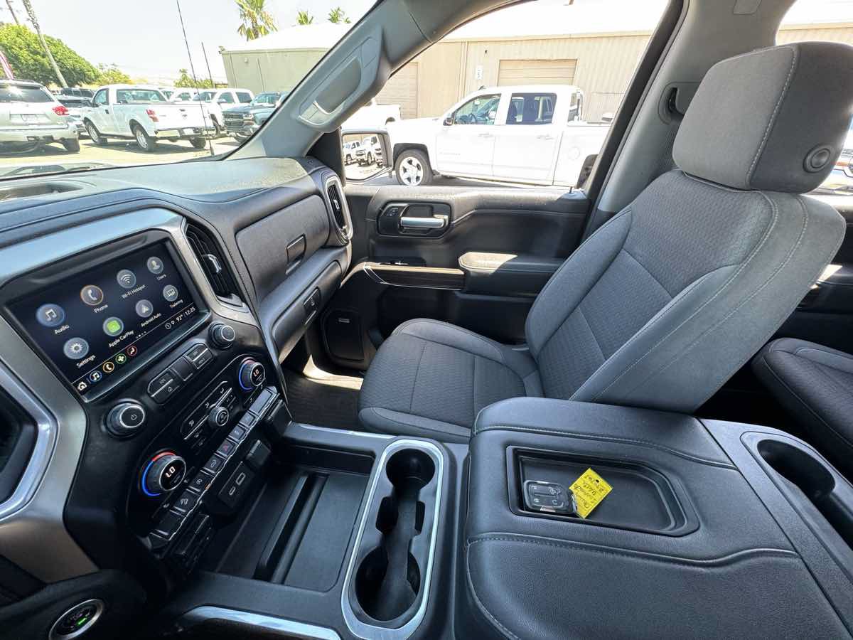 Used 2021 Chevrolet Silverado 1500 RST AWD/4WD image 37