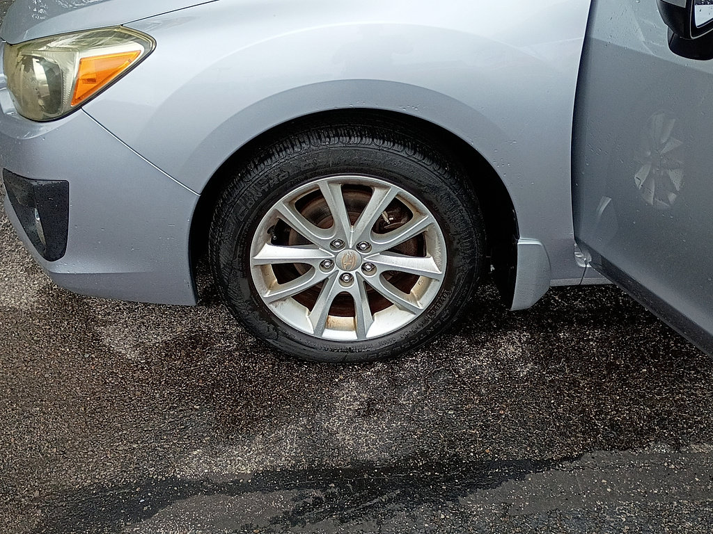 Used 2013 Subaru Impreza 2.0i Premium AWD/4WD image 10