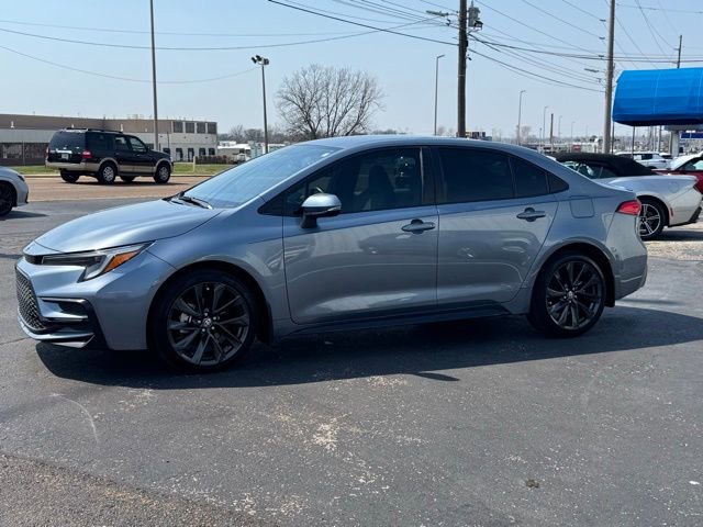 Used 2024 Toyota Corolla SE image 3