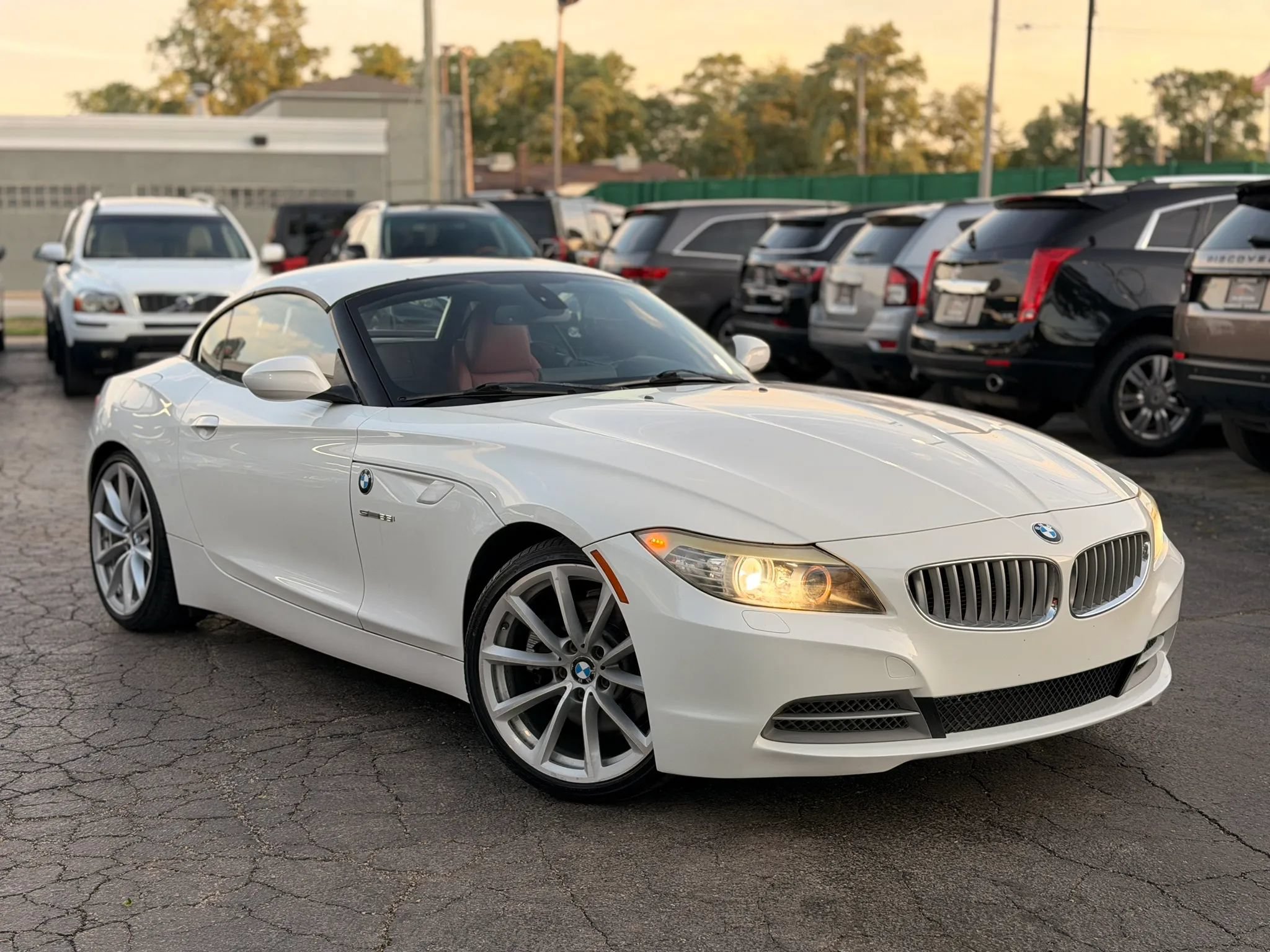 Used 2010 BMW Z4 sDrive35i RWD image 4