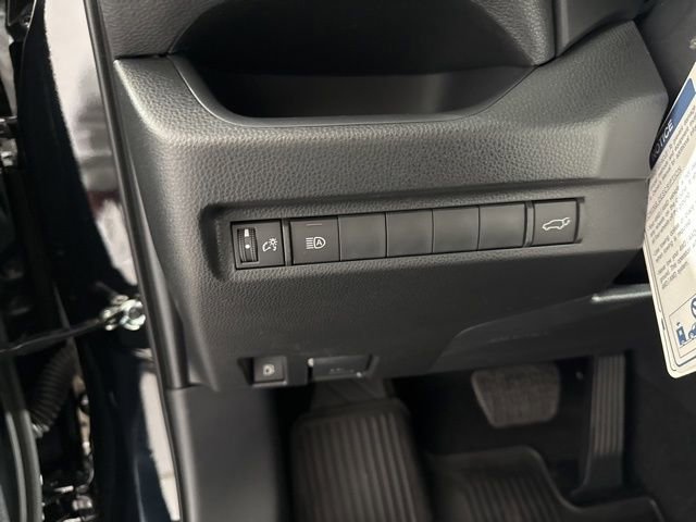 New 2025 Toyota RAV4 XLE image 21