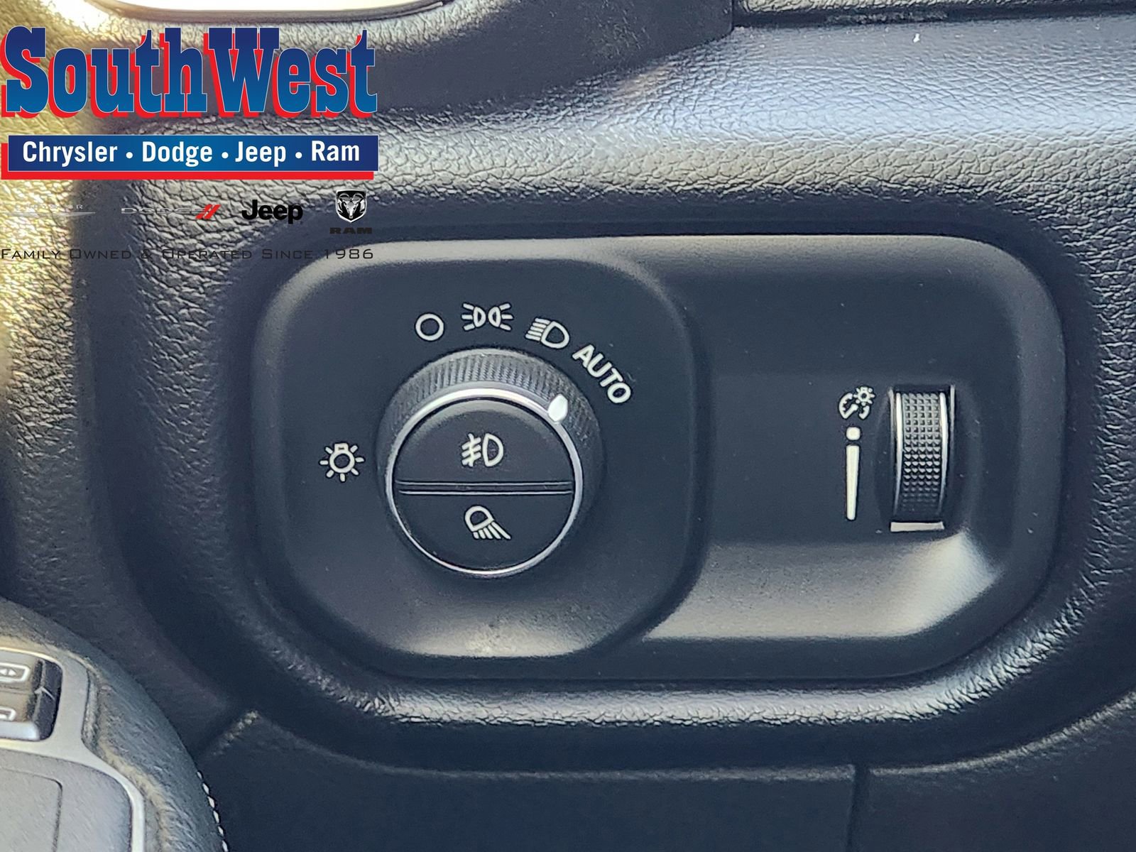 Used 2024 RAM 3500 Big Horn image 22