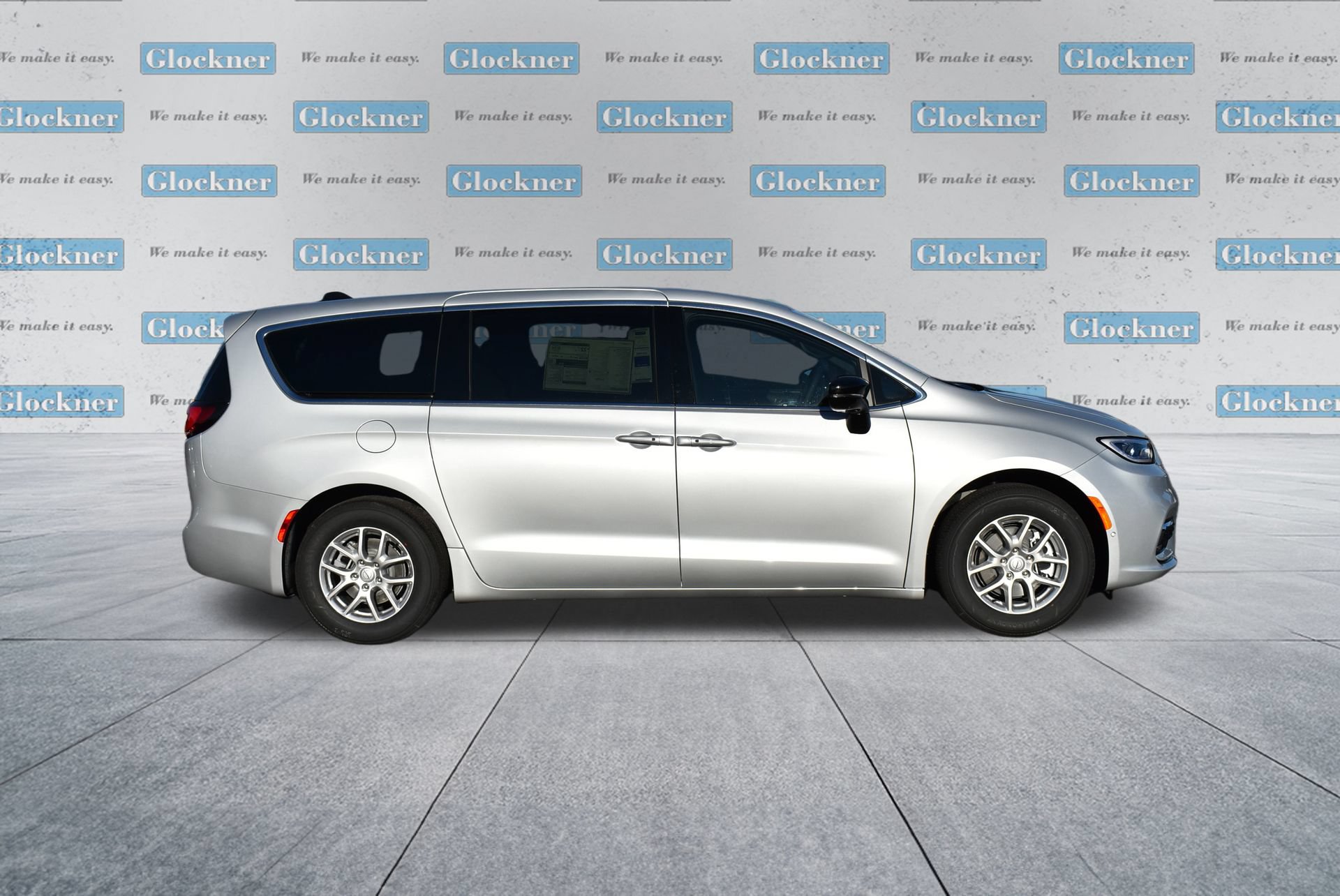 New 2026 Chrysler Pacifica Select FWD image 8