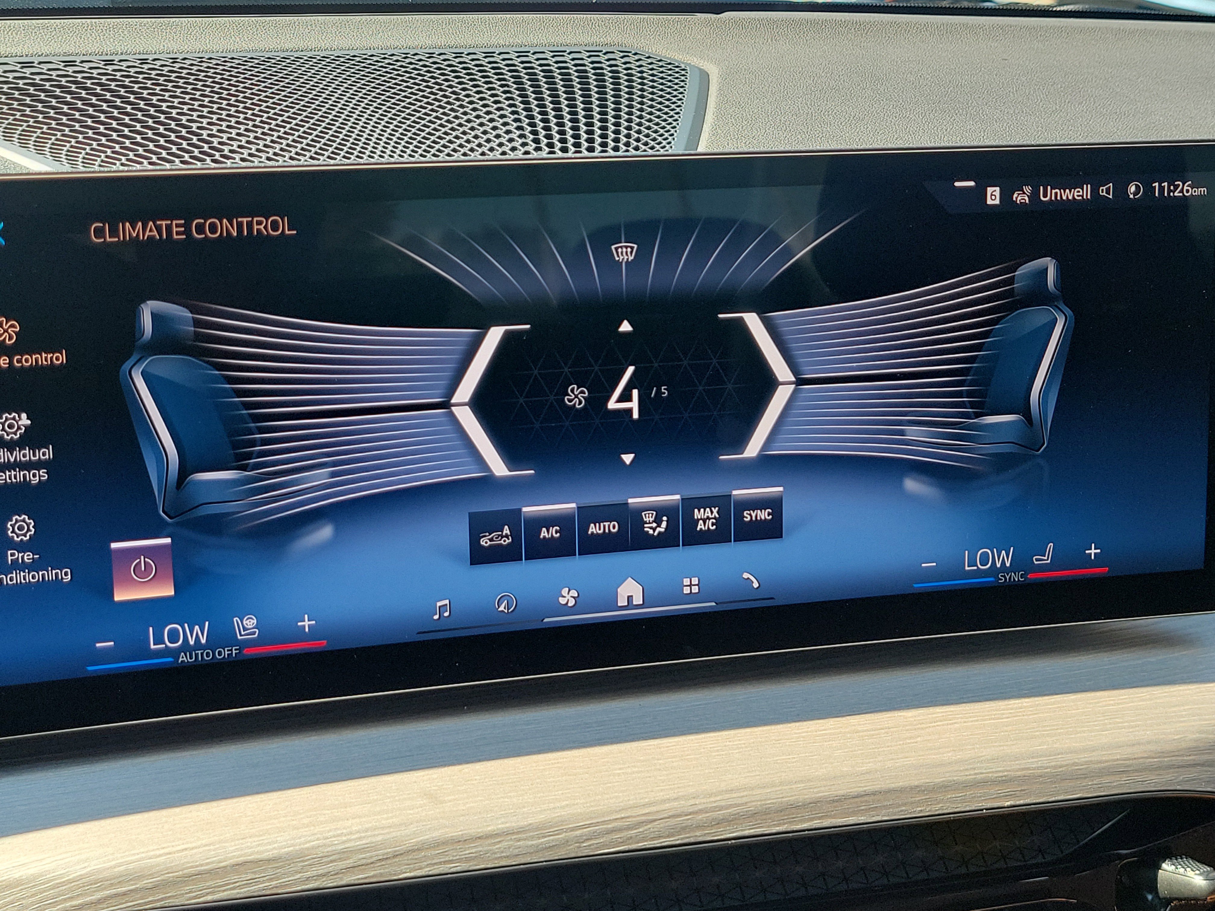 New 2026 BMW 330i Sedan w/ Convenience Package RWD image 28