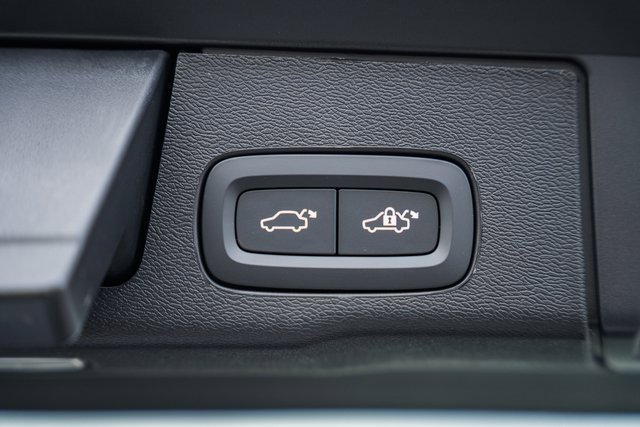 New 2026 Volvo XC60 B5 Plus w/ Protection Package Premier image 11