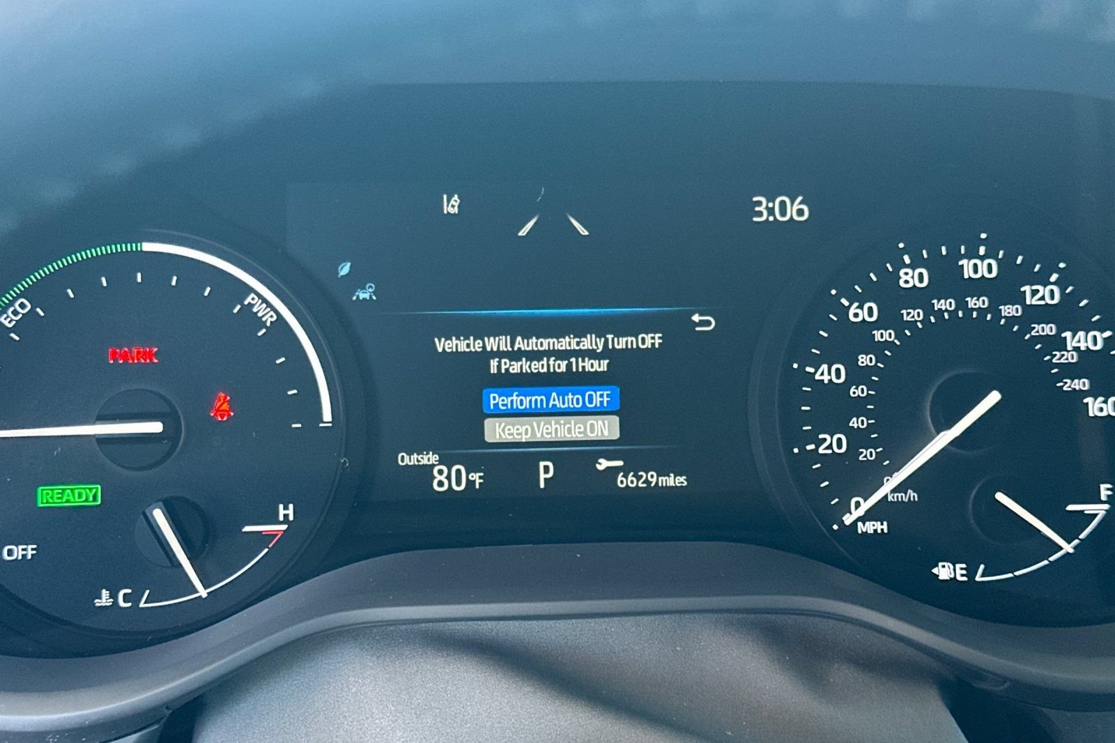 Used 2025 Toyota Sienna XLE FWD image 30