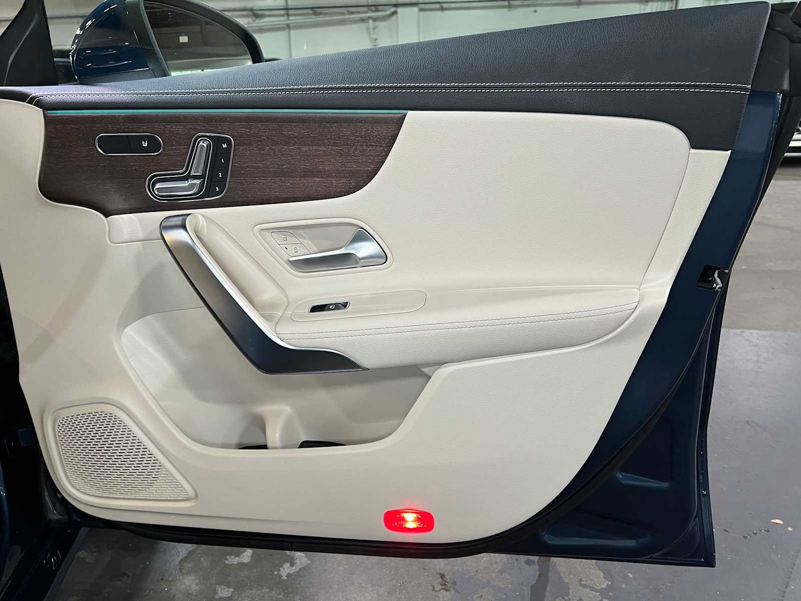 Certified 2022 Mercedes-Benz CLA 250 4MATIC image 10