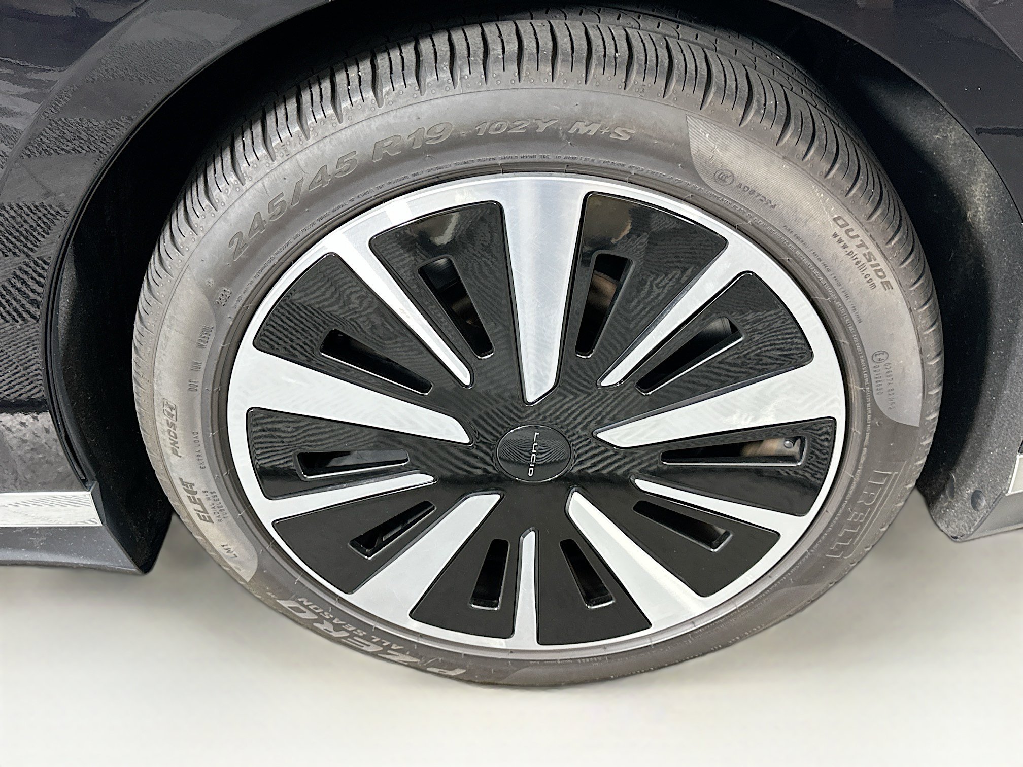 Used 2023 Lucid Air Touring AWD/4WD image 11