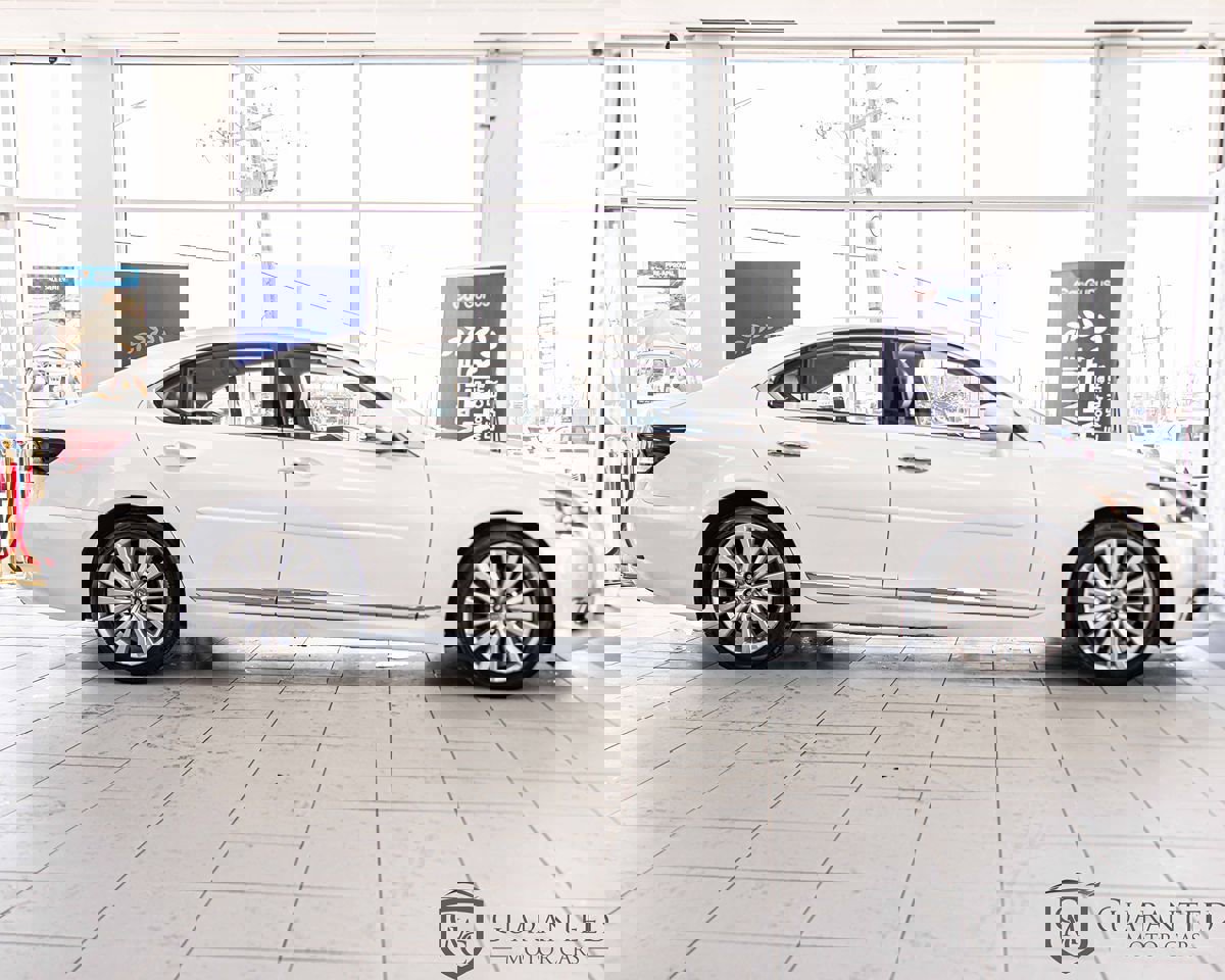 Used 2017 Lexus LS 460 AWD w/ Comfort Package image 9