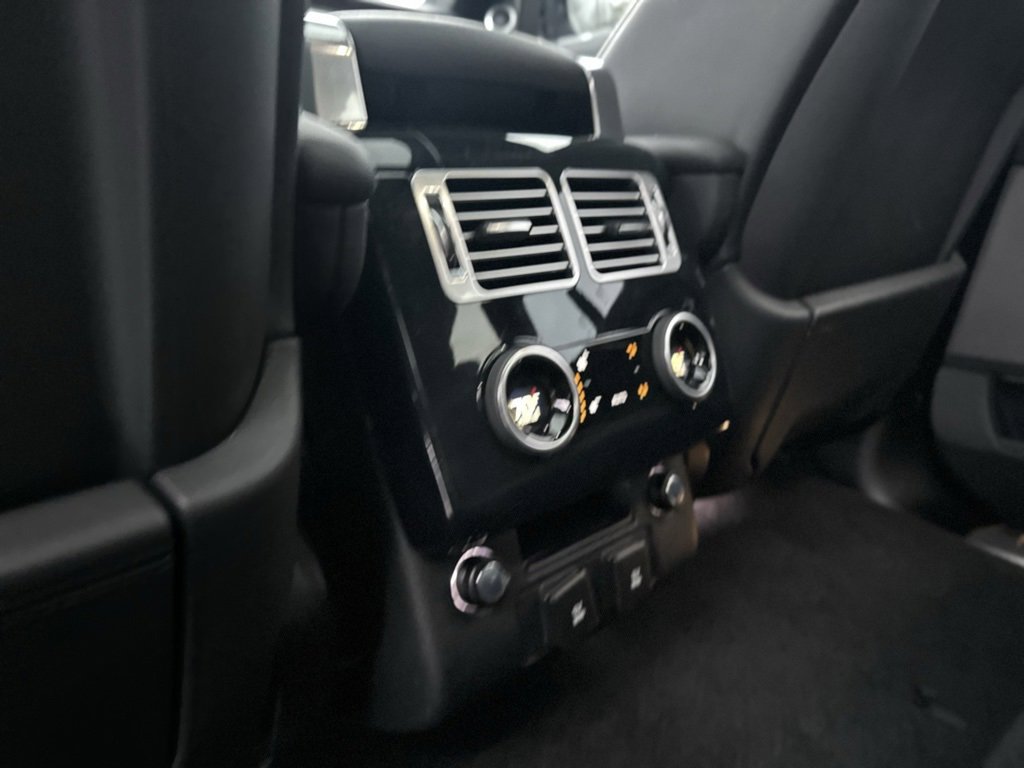 Used 2019 Land Rover Range Rover HSE image 23