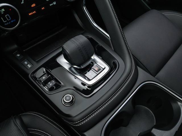 New 2024 Jaguar E-PACE R-Dynamic SE AWD/4WD image 27