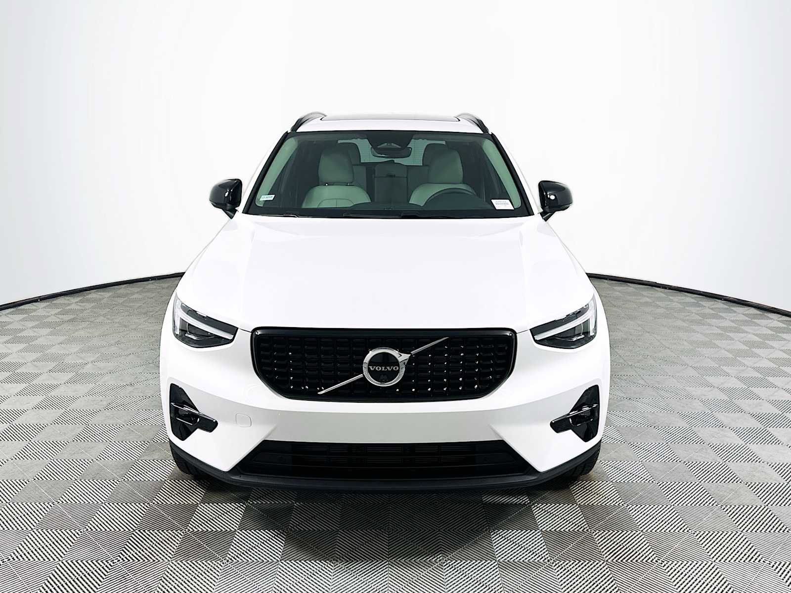 New 2026 Volvo XC40 B5 Plus w/ Protection Package Premier image 2