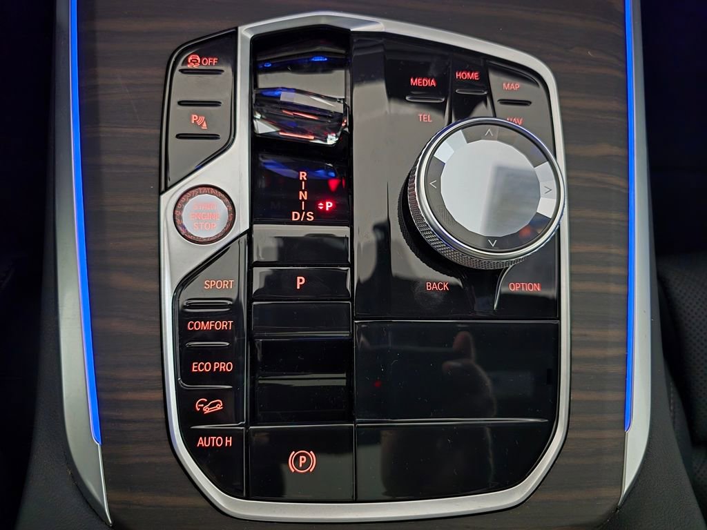 Certified 2025 BMW X5 xDrive40i w/ Executive Package image 30