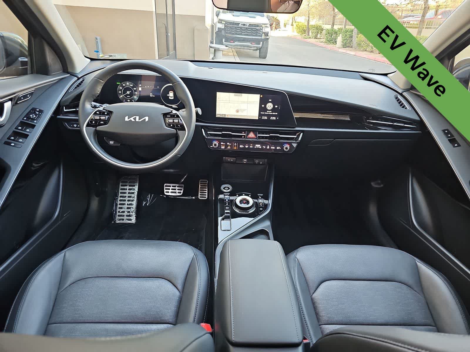 Used 2024 Kia Niro Wave FWD image 14