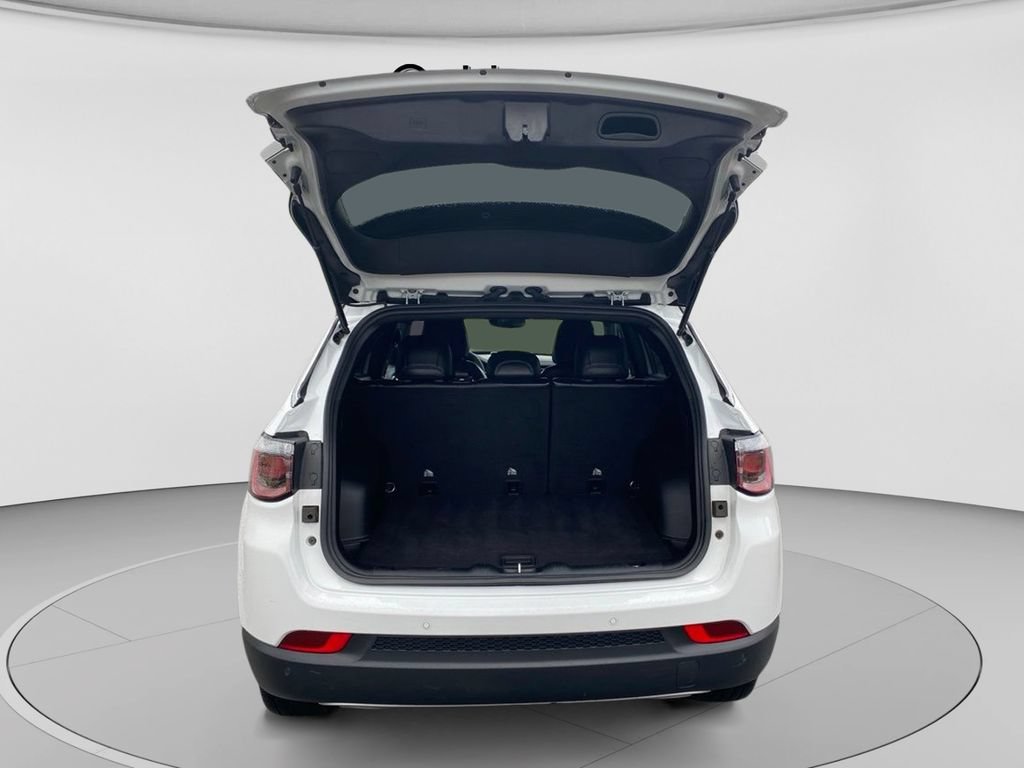 Certified 2023 Jeep Compass Limited AWD/4WD image 16