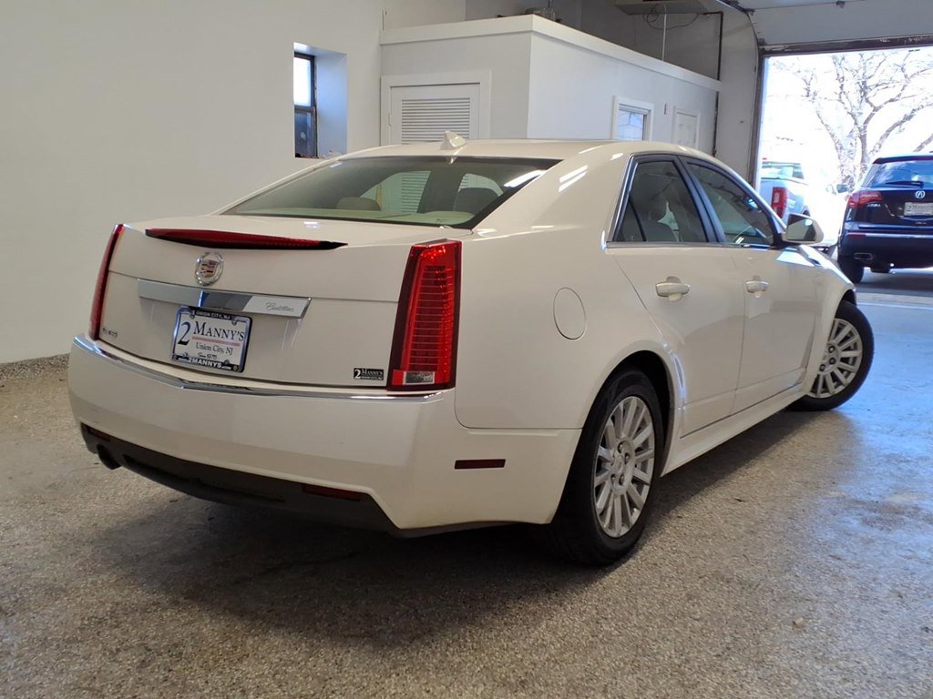 Used 2012 Cadillac CTS Luxury RWD image 4